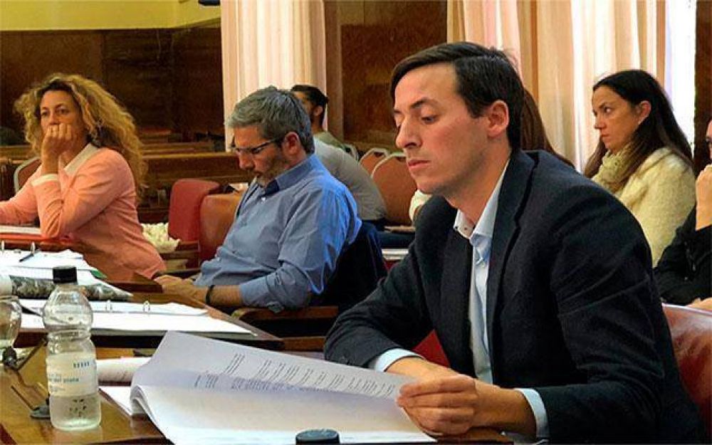 �Jam�s estuvo en duda el apoyo de la UCR a Montenegro y a Juntos por el Cambio�