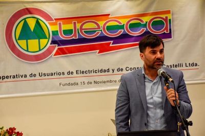 Echarren: �Los que no pueden pagar tambi�n deben tener acceso a internet�