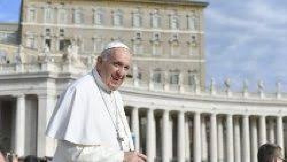 Catequesis del Papa: �Di�conos, custodios del servicio de la Palabra y caridad�