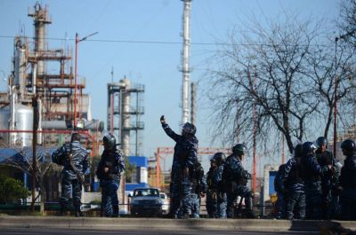 Trabajadores de la UOCRA rechazaron el acuerdo firmado por Trabajo y AESA
