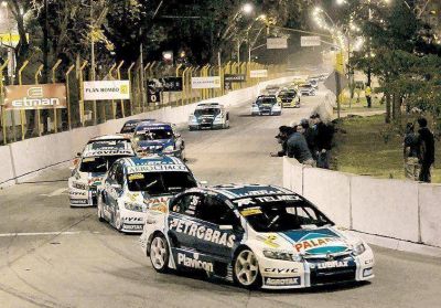 Pern�a hizo todo bien y tuvo un festejo de punta a punta