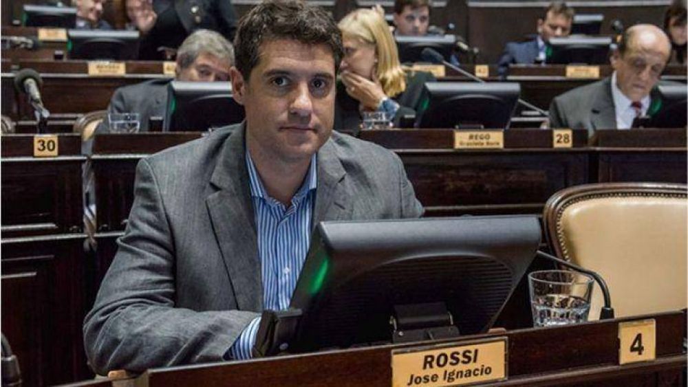 Tel�fono para La C�mpora: 