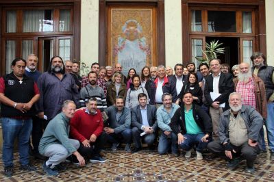 El Arzobispo de La Plata recibió a dirigentes sindicales, sociales y empresariales