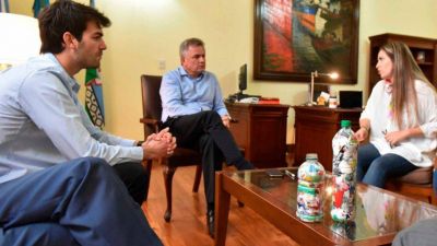 De qu� se trata Eco Botellas, el proyecto de reciclado que capt� la atenci�n del intendente y miles de bahienses