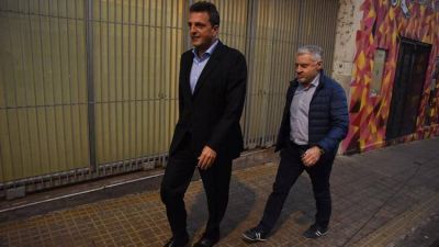 Las negociaciones secretas de Sergio Massa: asado con CFK, reuniones con empresarios, sindicalistas, hombres de Macri y un viaje rel�mpago a EE.UU