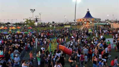 Gran inauguraci�n del Parque de la Unidad Nacional en nuestro distrito