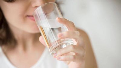 Qu� es el agua alcalina, furor en el mundo fit, y c�mo se puede obtener de la canilla