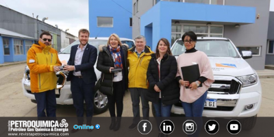 YPF entreg� dos nuevos veh�culos a la Secretar�a de Energ�a e Hidrocarburos de Tierra del Fuego