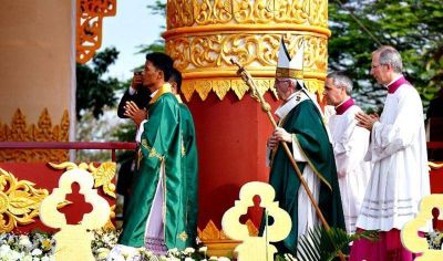 El Papa Francisco envi� un regalo muy especial para la Catedral de La Plata