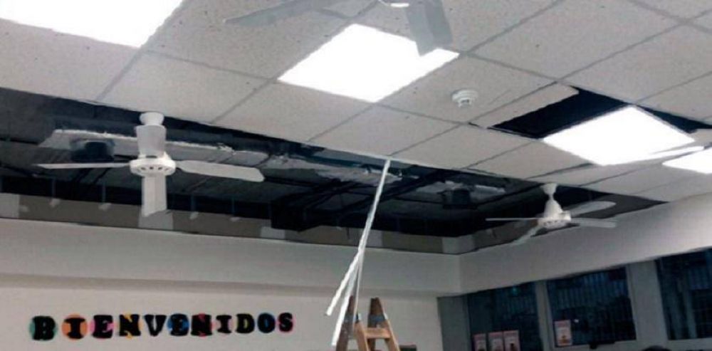 Docentes denunciaron que se cay el techo de una escuela de Villa 31 que inaugur Larreta en junio