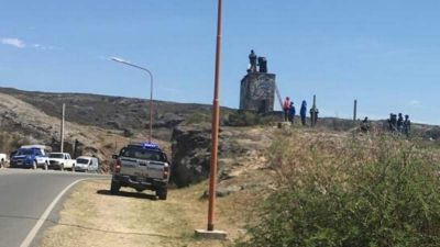 Allanaron la planta potabilizadora de Tanti y tomaron muestras del agua