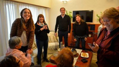 Vidal y Garro visitaron inundados de Parque Castelli