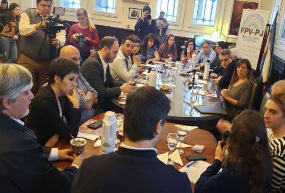 Spinuzza se reuni con diputados nacionales para frenar el ingreso de residuos al pas