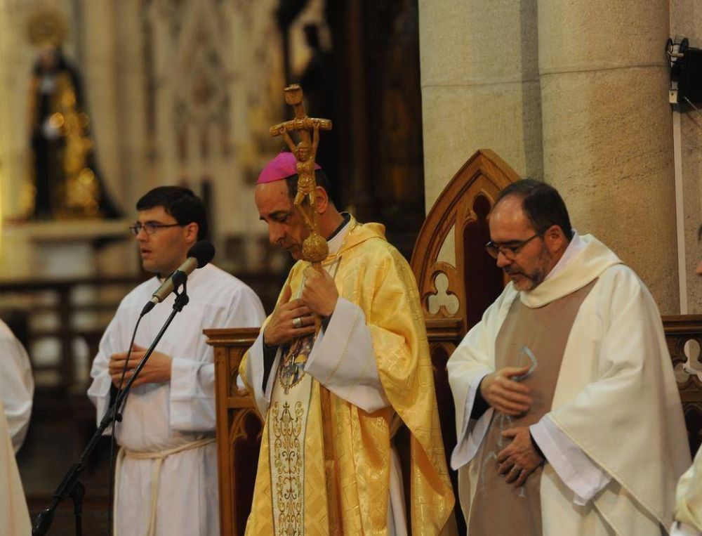 En la Catedral ya se luce el bastn que el Papa Francisco le regal a La Plata