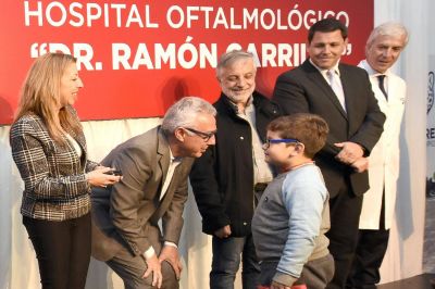 Julio Zamora inaugur� la ampliaci�n del Hospital Municipal Oftalmologico
