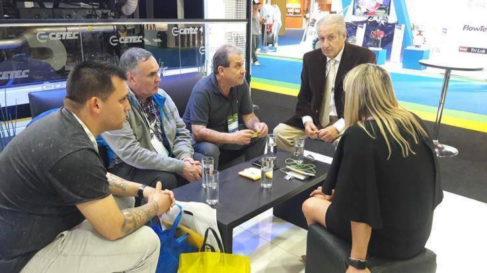 Avanza un acuerdo para facilitar soluciones tecnol�gicas a Estaciones de Servicio