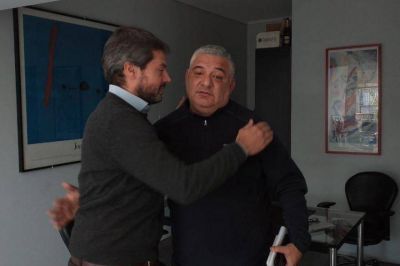 Radicales colocaron m�s de cien mesas de difusi�n en CABA para apoyar candidatura de Lammens