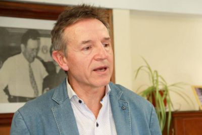 Seguros busca igualar los salarios con la inflaci�n en una semana clave