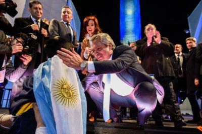 La polarizaci�n supera al 85% del electorado, aunque crece la brecha entre Fern�ndez y Macri