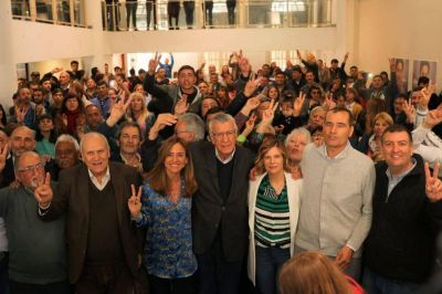 El PJ platense sali� a responderle a Garro: 