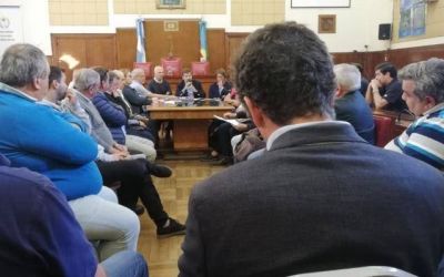 Consenso pol�tico para �facilitar las habilitaciones para los clubes�
