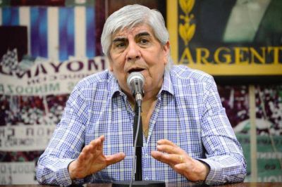 La Federaci�n de Trabajadores Camioneros rechaz� el pago en cuotas del bono de fin de a�o  
