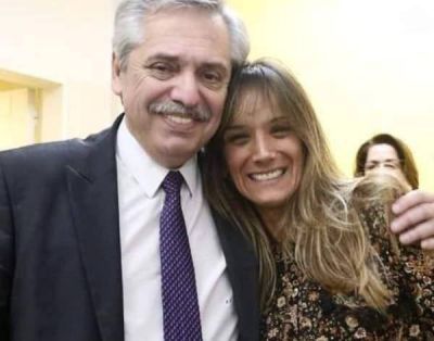 Malena Galmarini recibi� la visita de Alberto Fern�ndez mientras se recupera de su operaci�n