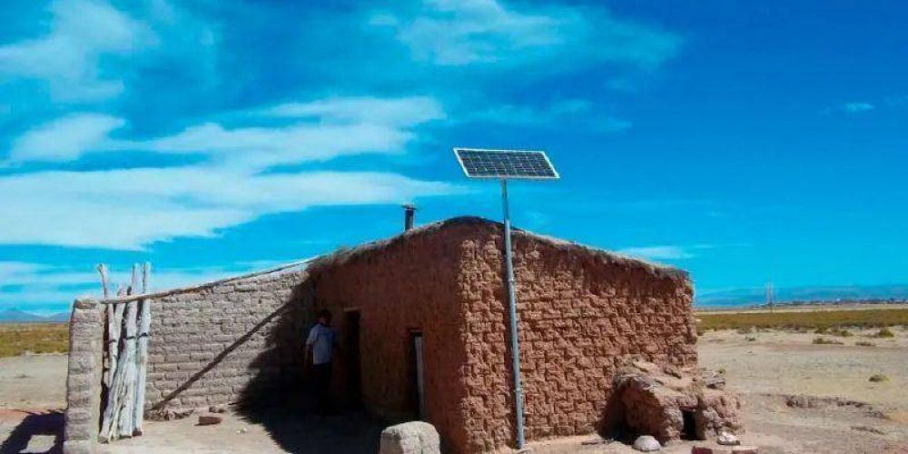 Entregaron kits de energa solar a 1200 hogares de Chubut