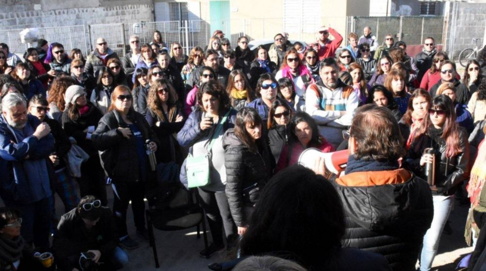 Los docentes anuncian la decimotercera semana consecutiva de paro en Chubut