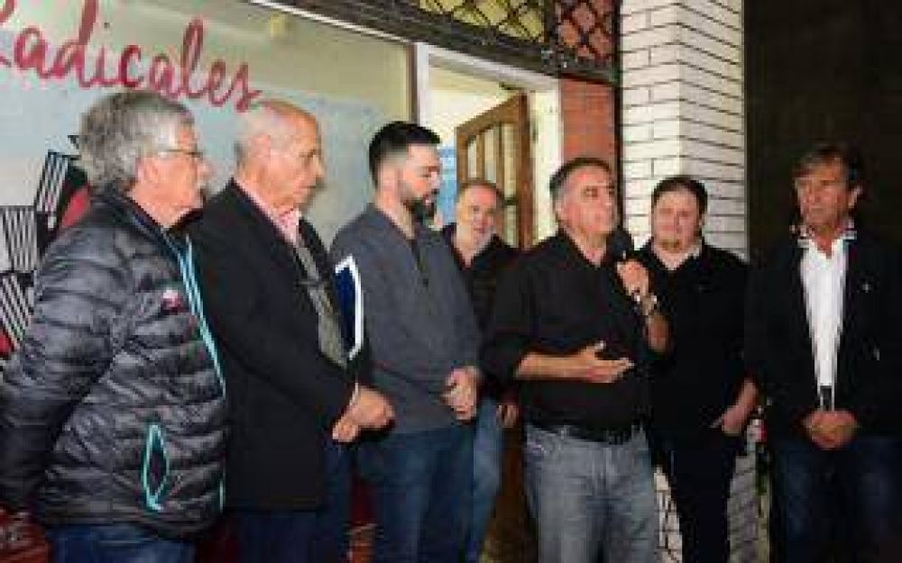 Lans: Sector de la UCR formaliz su apoyo a Edgardo Depetri, del Frente de Todos