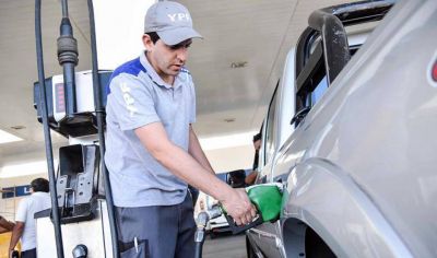 Alertan por retraso de $14 por litro de combustibles y efecto en fletes