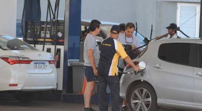 El precio del combustible sigue siendo un obst�culo para el turismo