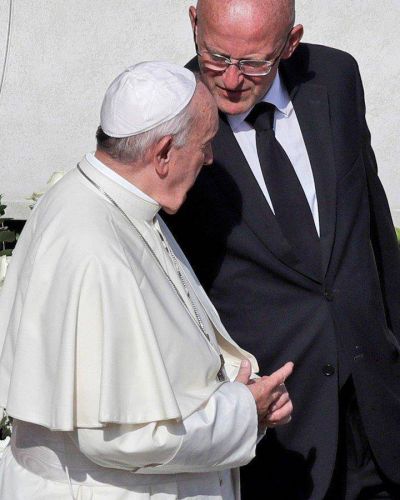 Esc�ndalo en el Vaticano: echan al ��ngel guardi�n� del papa Francisco