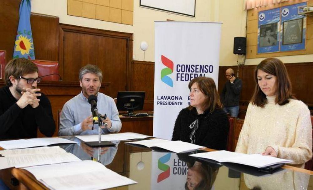 Santiago Bonifatti: �Que los chicos vuelvan a las aulas es prioridad para Consenso Federal�