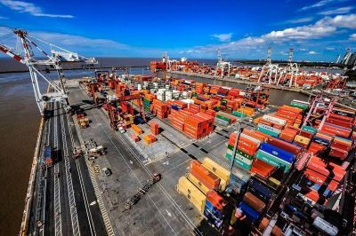 El Puerto Buenos Aires baj� sus tarifas en d�lares