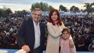 Contundente: las �ltimas cinco encuestas muestran que los Fern�ndez superan los 50 puntos