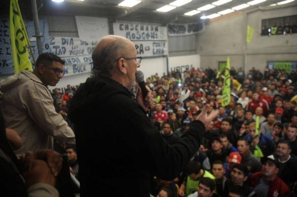 UOCRA La Plata: 800 trabajadores celebraron el Da de la Lealtad en un acto con Vergara