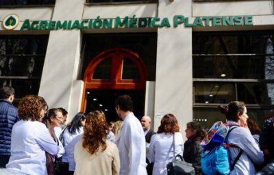 Declararon a la regi�n de La Plata como zona de conflicto m�dico