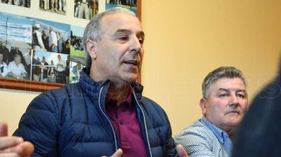 La UATRE respondi� a las acusaciones del Frente de Todos y Juntos por el Cambio denunci� que vandalizaron sus carteles