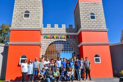 Francisco Echarren acompa�� a Sergio Massa en su recorridad por la 5ta secci�n