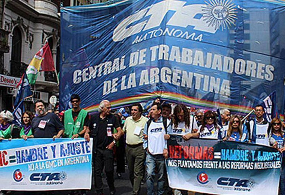 La CTA Autnoma moviliza en solidaridad con los trabajadores reprimidos en Chile