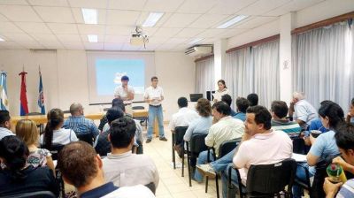Debatieron sobre bosques y recursos h�dricos