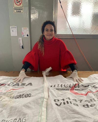Recicla residuos de Vaca Muerta para crear dise�os para un p�blico exclusivo