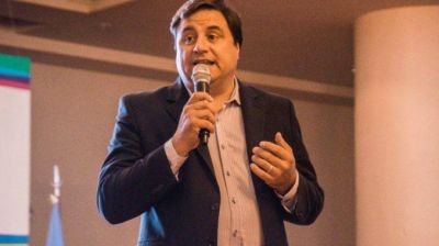 Iriart pidi� penalizar a quienes mientan al electorado