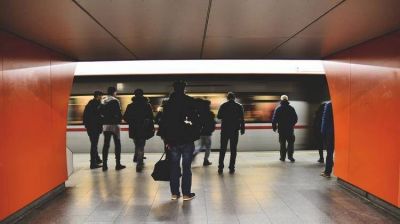 Pobreza porte�a: para el gobierno de la ciudad de Buenos Aires, una familia es de �clase media� si gana un piso de 51.500 pesos