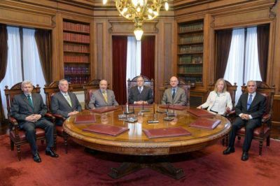 Mensaje para Vidal: la Corte le exige recursos para subir salarios y afrontar gastos de funcionamiento