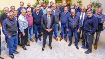El movimiento obrero asoma a un desaf�o que, por m�s amable, no es menos complicado