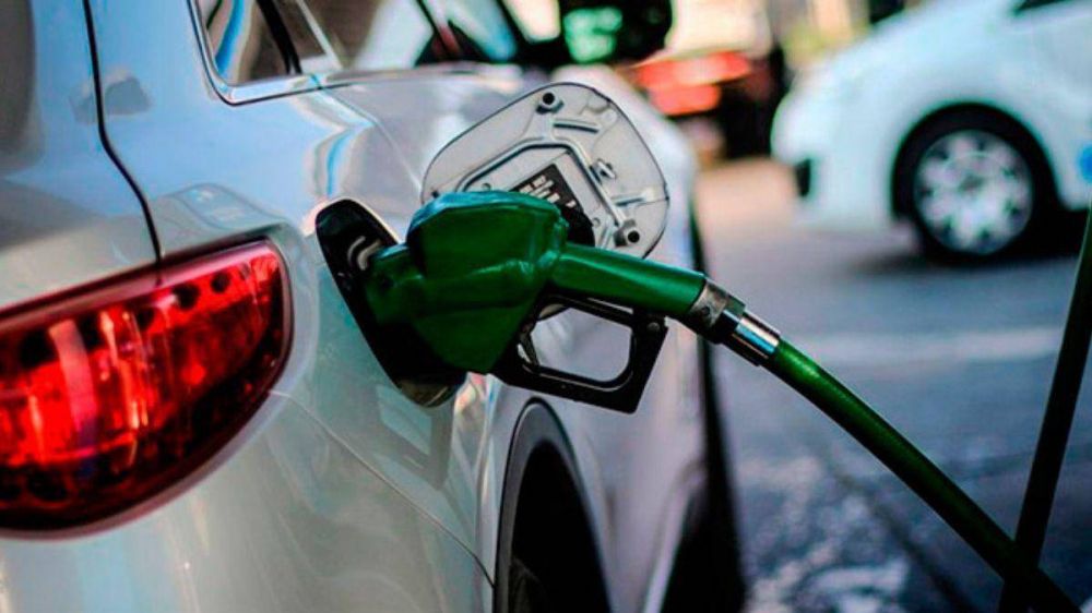 Ventas de combustibles crecieron 4.9% en septiembre interanual, pero repite baja intermensual