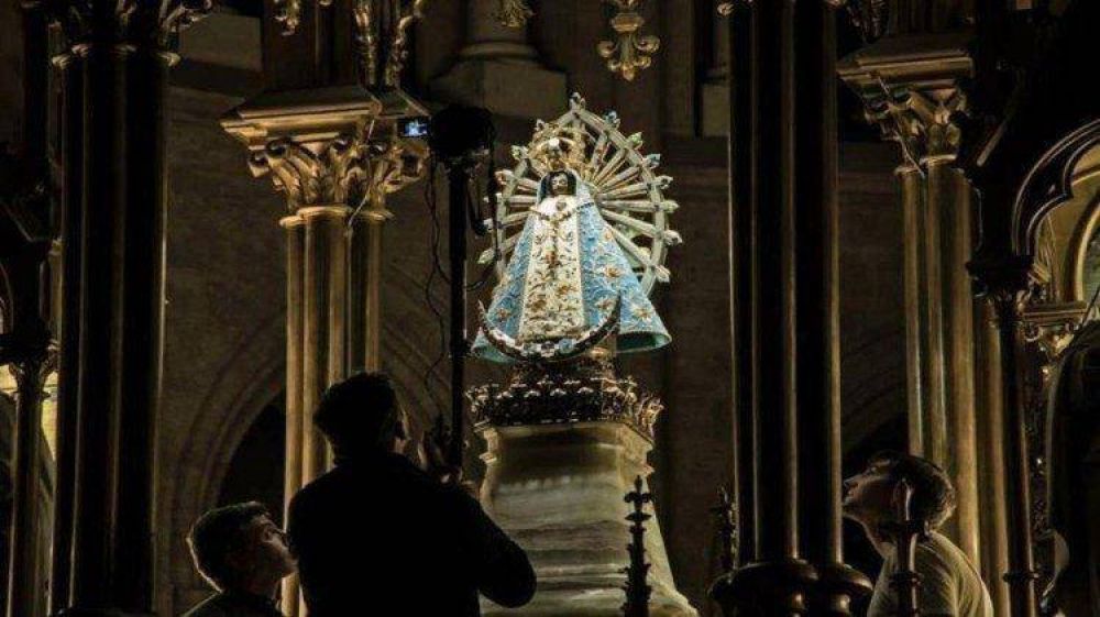 La estatua de la Virgen de Lujn que estuvo en la guerra vuelve a la Argentina