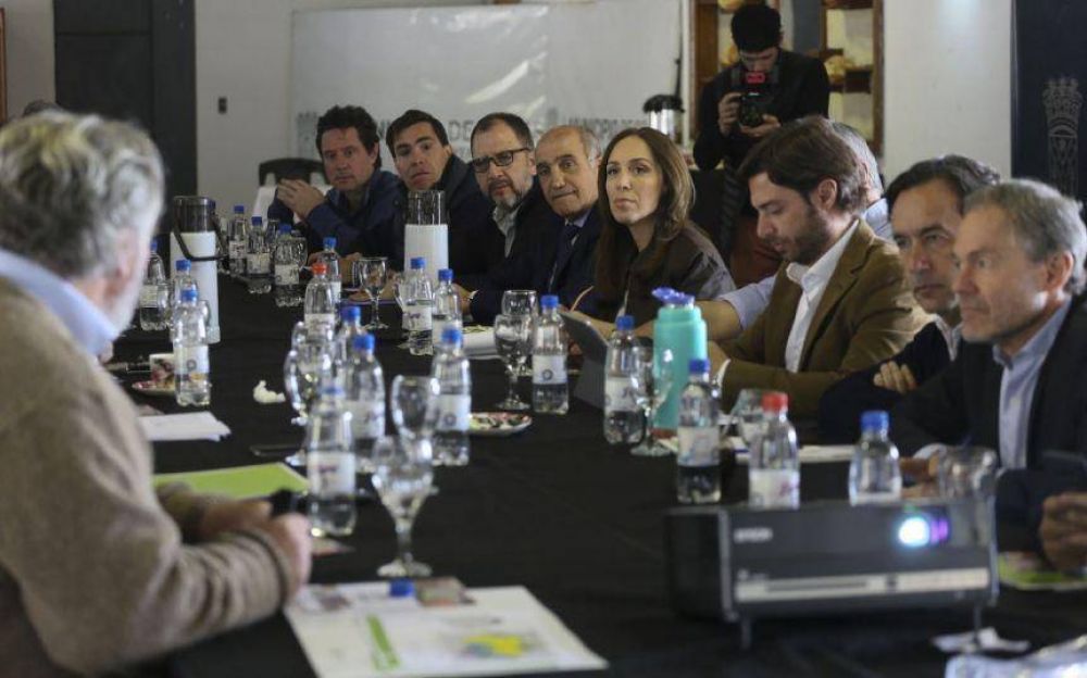 Mientras espera el llamado de Axel Kicillof, Maria Eugenia Vidal pone a disposici�n todo su gabinete